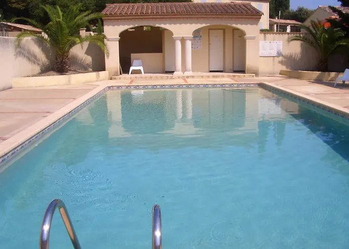 Apartment Appart'17-domaine De La Source