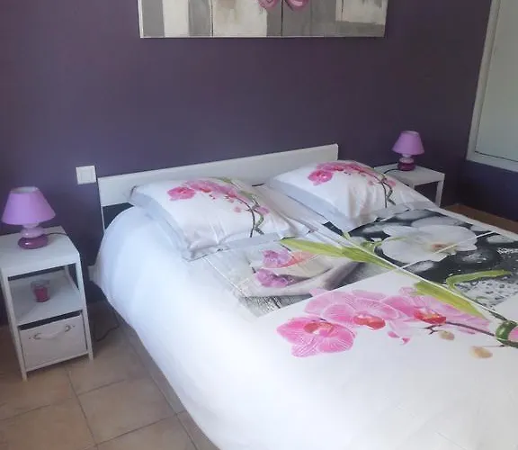 Apartment Appart'17-domaine De La Source